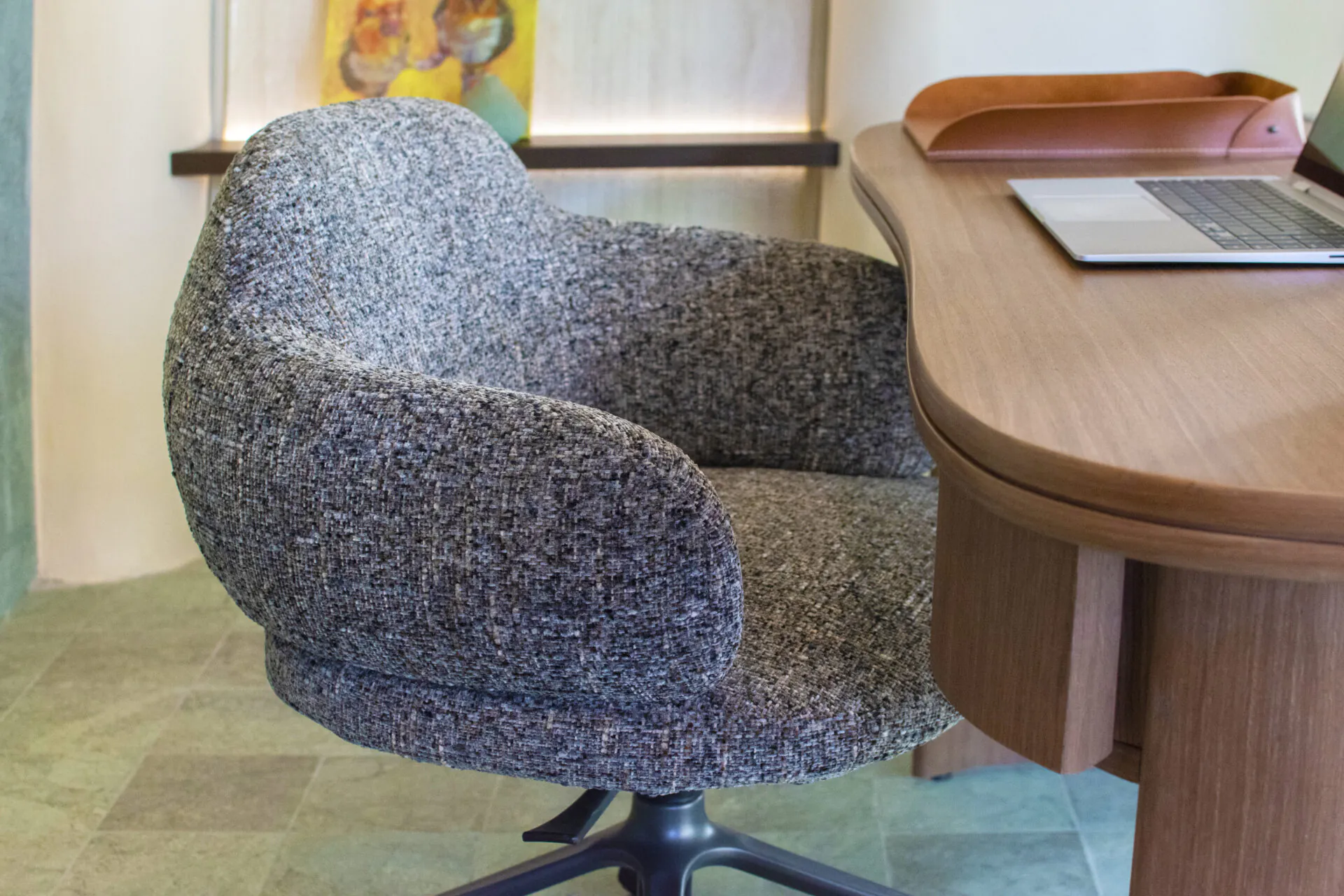 Home office: como criar um espaço aconchegante com Century